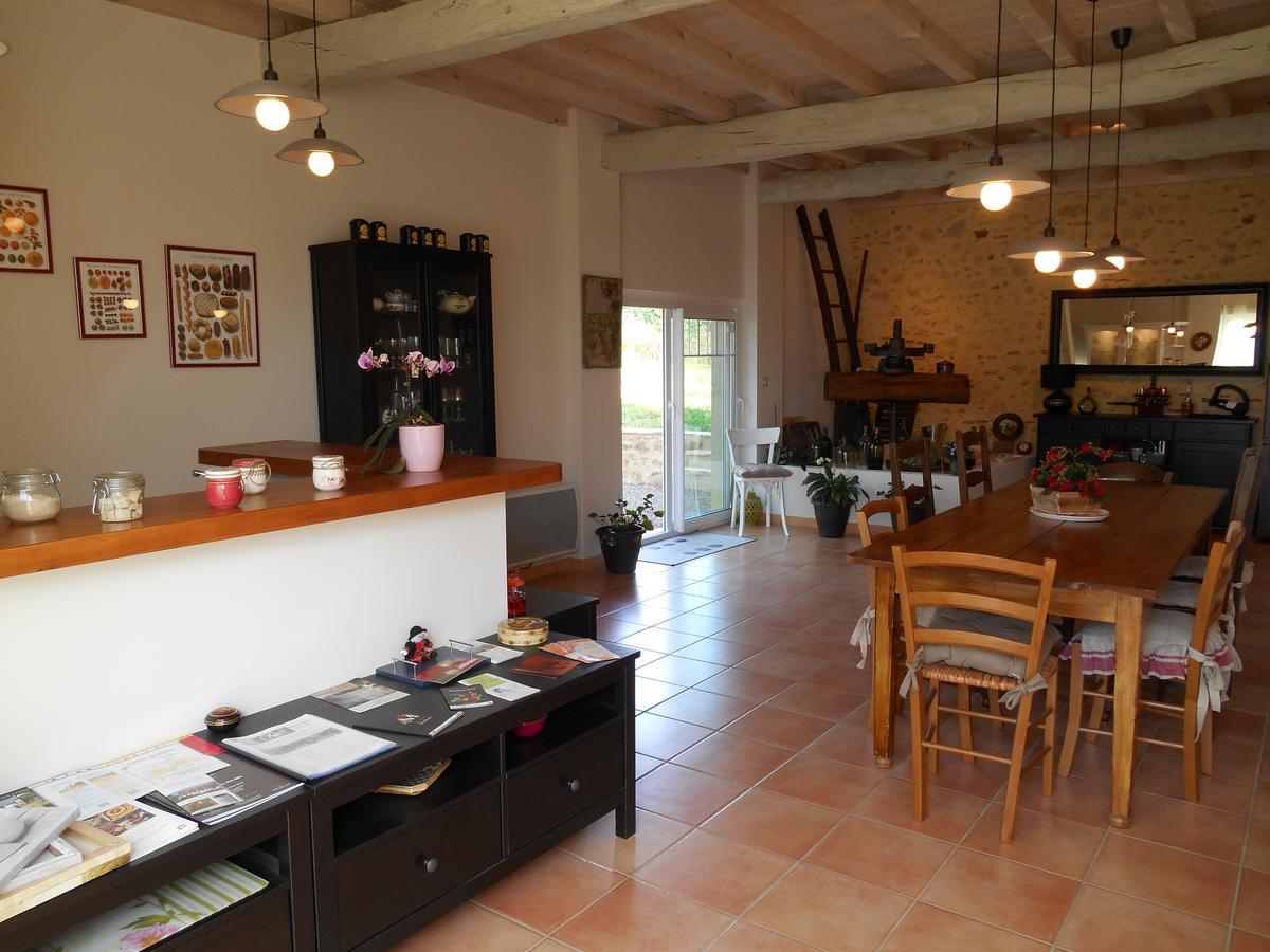 Le Pressoir B&B Aydie Exterior foto